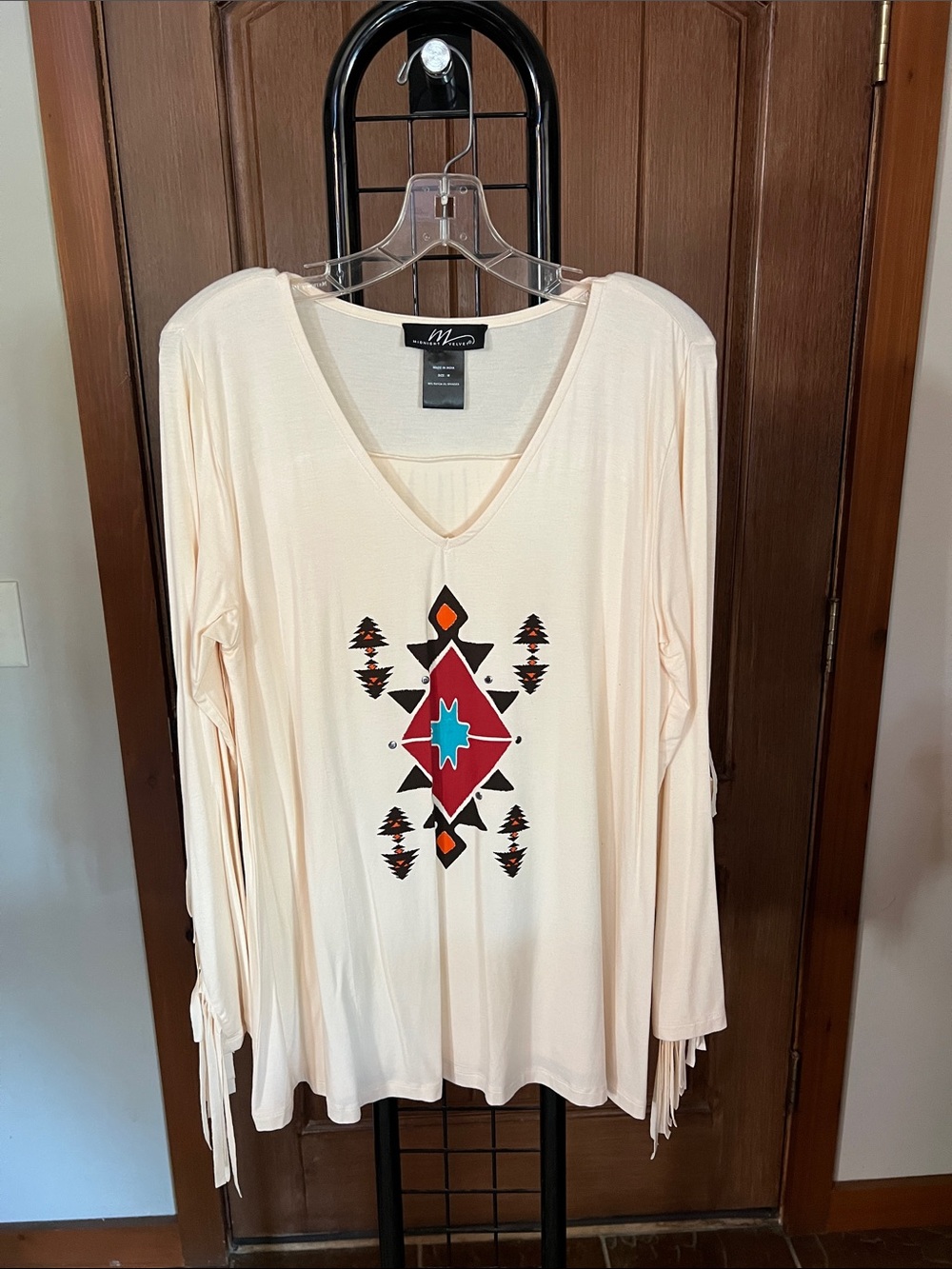 Midnight Velvet Cream Long-Sleeve V-Neck Top with Southwestern Diamond Motif